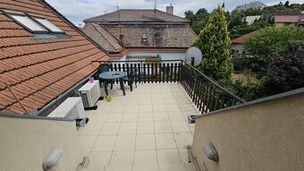 Na prenájom atraktívny 2-izbový byt s terasou v centre Nitry - 5