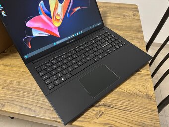Asus Vivobook GO/Notebook/4GB RAM DDR5/128GB NvMe SSD// - 5