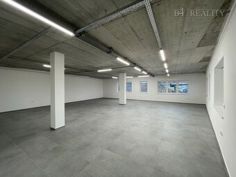 Kancelárske priestory, 171 m2 + terasa 80m2, 5x parkovacie s - 5