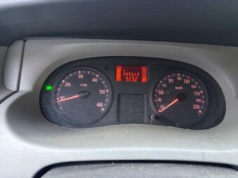 Renault Trafic 2.0 66kw r.v 2010 6miestne - 5