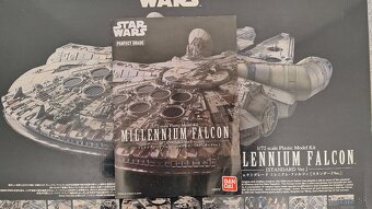 Predám plastikový model Millennium Falcon - Star Wars 1:72 - 5