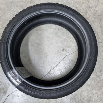 Zimné pneumatiky 235/40 R19 GOODYEAR - 5