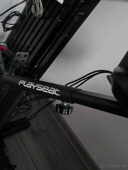 Simrace setup Playseat evolution + Logitech G923 - 5