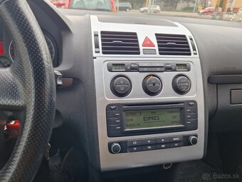 VW Touran 2L TDi 103kW r. 2004 - 5