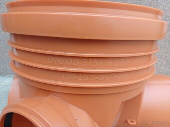 Šachtové dno sútokove DN315/160 - 5