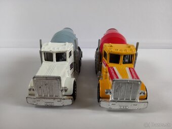 MATCHBOX - PETERBILT 1981 - DOMIEŠAVAČ - POZRI DETAILNÉ FOTO - 5
