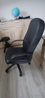 stôl + stolička - 5