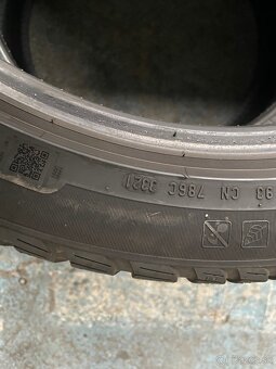 Pneu R21 275/40 Pirelli Scorpion - 5