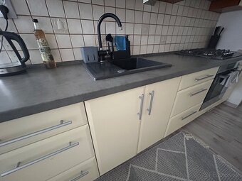 Kuchynská linka - 5