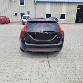 Volvo V60 – benzín + CNG - 5