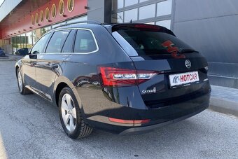 Škoda Superb Combi - 5