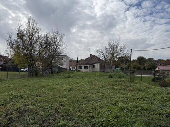 Ponuka pre investorov: 4 stavebné pozemky s úz.rozhodnutím. - 5