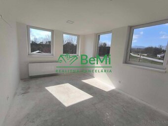 Na predaj 4-izbový byt s parkovacím miestom - 5