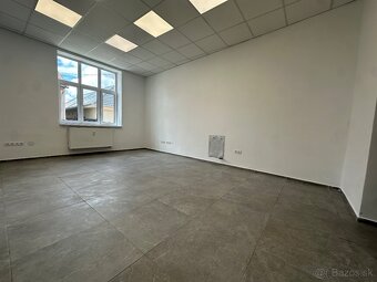 Prevádzkové/ administratívne priestory Sučany - 5