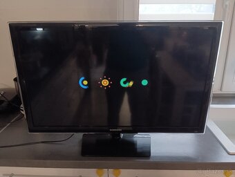 Predám SAMSUNG UE32D4000 - 5