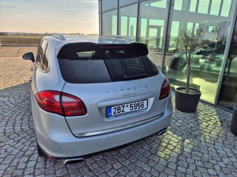 Porsche cayenne 3.0 TDI plná výbava - 5