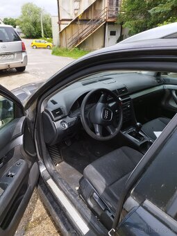 Predám náhradné diely na Audi A4 B7 Avant - 5