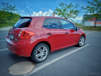 Toyota Auris 1.6 benzín - 5