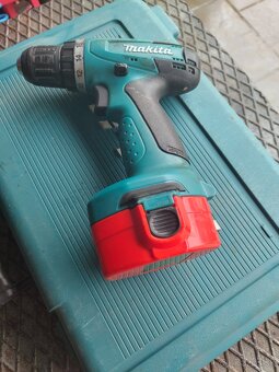 Predám akumulátorovú vŕtačku Makita 6281D - 5