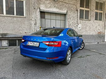 Škoda Superb 2.0 TDI SCR Style DSG - 5