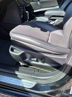 Predám Peugeot 407sw 2,0HDi, 120kW - 5