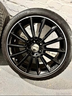 Pneumatíky Bridgestone Mercedes AMG - 5