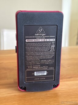 Behringer Skresľovací pedál - 5