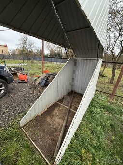 Plechová motogaráž so železnou konštrukciou - 5