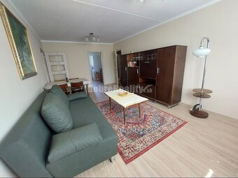 PRENÁJOM: KRÁSNY, VEĽKÝ 3 IZBOVÝ BYT S LOGGIOU, THK - 5