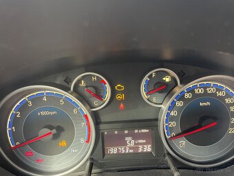 Suzuki SX4 (4x4) - 5