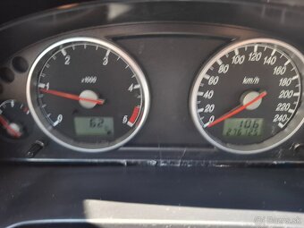 Ford Mondeo Ghia - 5