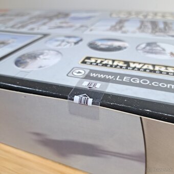 LEGO Star Wars 4483 AT-AT (Black Box) - 5