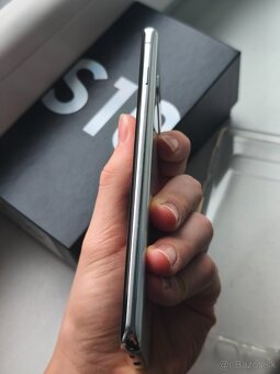 VEĽMI DOBRÝ STAV Samsung S10 - 5