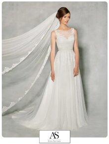 Krásne čipkované svadobné šaty - 5