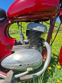 Jawa 250/559 - 5