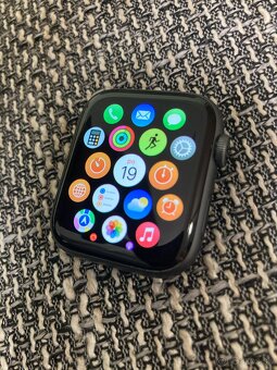 Apple watch series 4 44mm GPS - 5