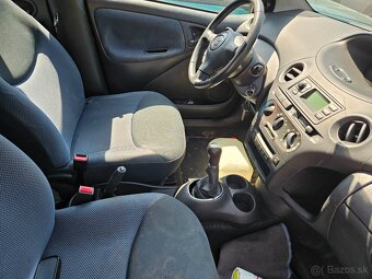Toyota Yaris 1,33 a Corolla 1,8 4x4, rôzne diely. - 5