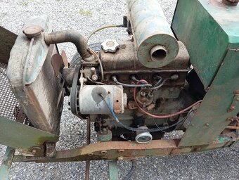 Predám traktor - 5