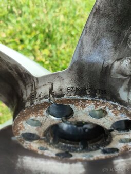 Audi A4 - R16 - E7Jx16H2 ET35 - 5