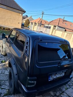 Lada niva . 4x4. - 5