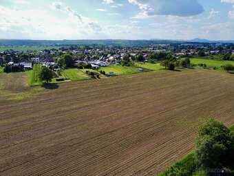 Vráble - 1421 m2 STAVEBNÝ pozemok - 5