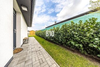 PRÍJEMNÝ 4 IZBOVÝ BUNGALOV PRIPRAVENÝ NA NASŤAHOVANIE SA V M - 5