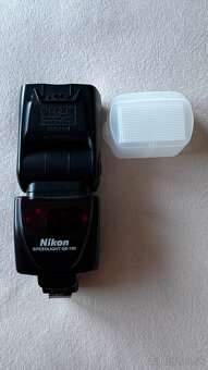 Nikon SB-700 - 5