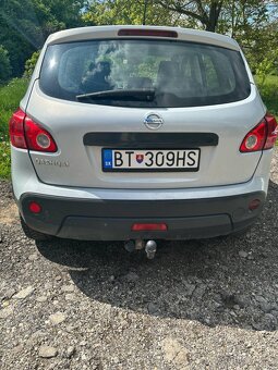 Nissan - 5