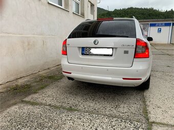Octavia kombi 2,0Tdi Edition - 5