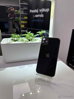 iPhone 11 256GB Black - 5