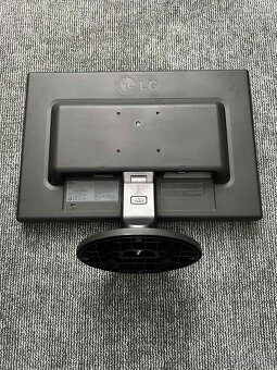 LCD monitor Flatron - 5
