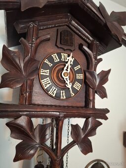 Predám funkčné staré kukučkové hodiny celková výška 45cm 150 - 5