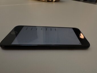 Predám Apple iPhone SE 2020 64GB Black ako nový + 3 obaly - 5