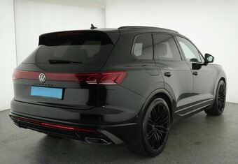 Volkswagen Touareg 3.0TDI R-Line BlackStyle 4x4 Automatic - 5